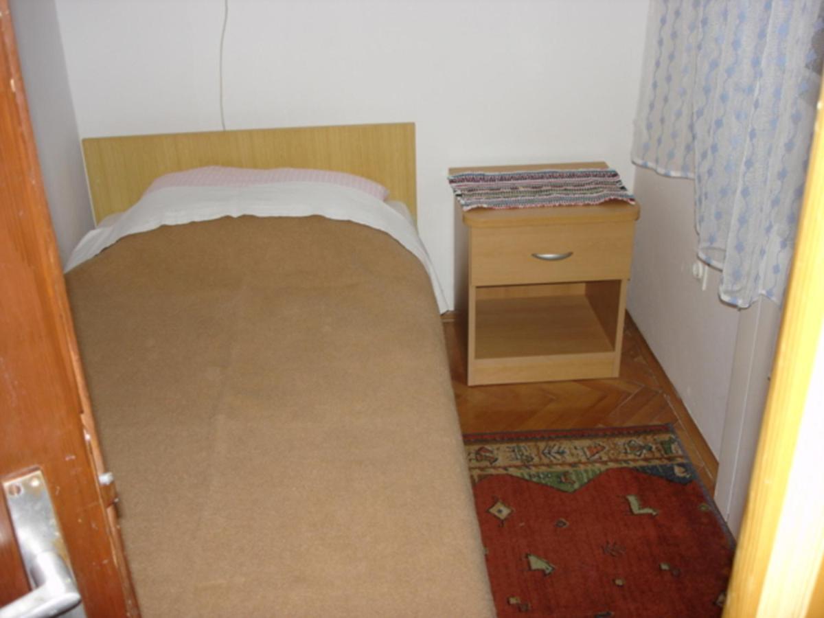 Apartments Vjera クルク 部屋 写真